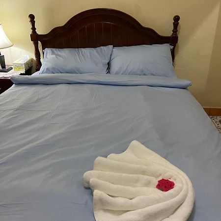 Janessa'S Dwellery Bed and Breakfast Port Vila Eksteriør billede